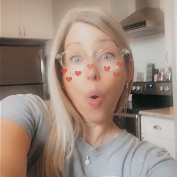 Profile Picture of Allison Halphen (@ahalphen1) on Poshmark