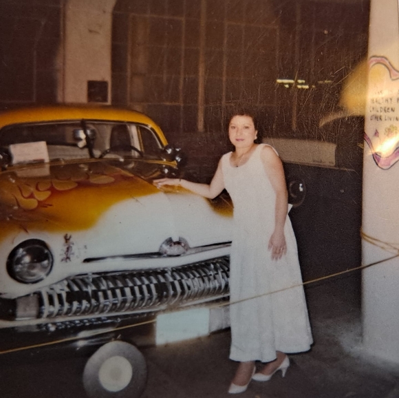 Profile Picture of Janet Chavarin (@janetchavarin) on Poshmark