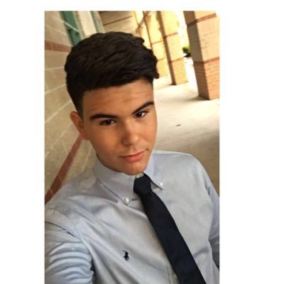 Profile Picture of Alejandro Garcia (@malejandro0010) on Twitter