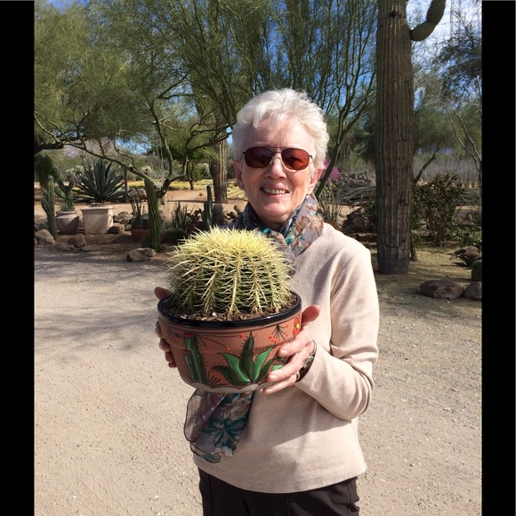 Profile Picture of Marita Burmeister (@mburm4130) on Poshmark