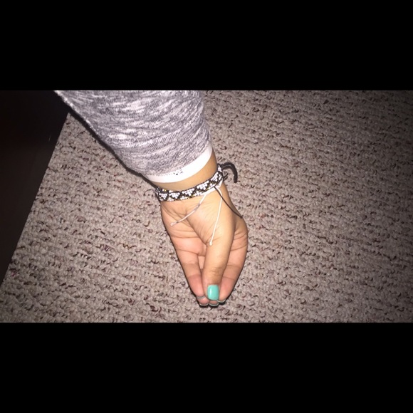 Profile Picture of Alanna Pavao (@alannapavao) on Poshmark