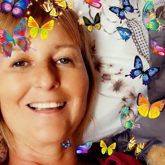 Profile Picture of Carol Duncan-farrell (@cd010c2204) on Poshmark