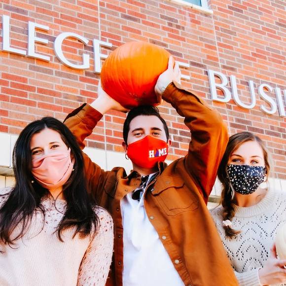 Profile Picture of Clay Hudson (@jclayhudson) on Poshmark