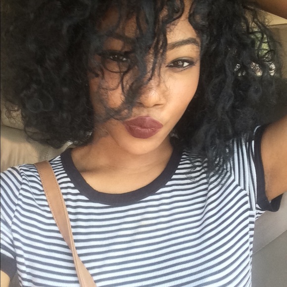 Profile Picture of Jade Wallace (@indie_jae) on Poshmark