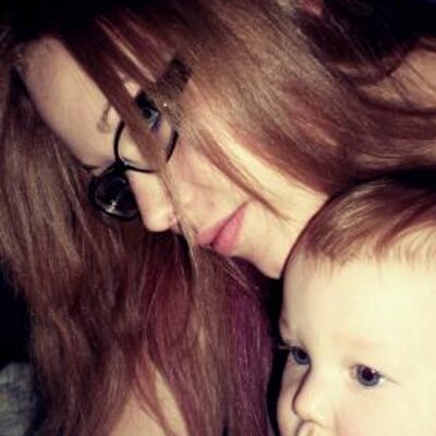Profile Picture of Erin Hoover (@FrugalYoungMoms) on Twitter