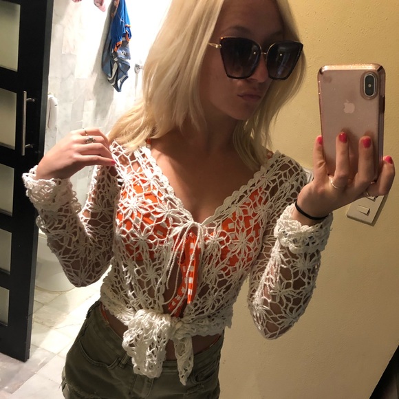 Profile Picture of Emily Blake (@emilyblake950) on Poshmark