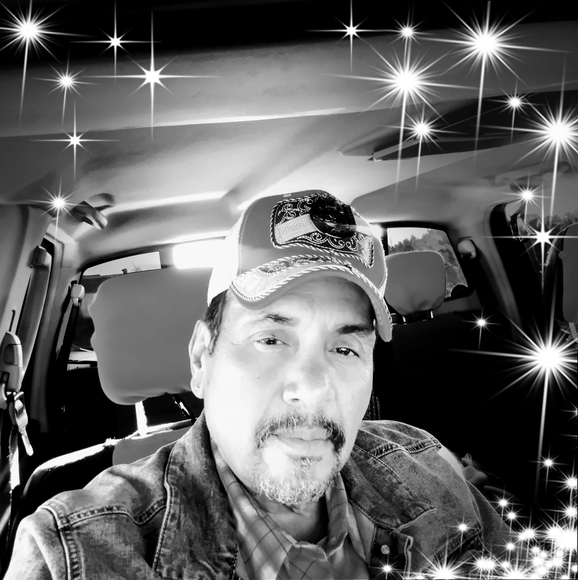 Profile Picture of José Carnero (@jcarrascojc90) on Poshmark