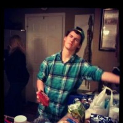 Profile Picture of Danny Spires (@SpiresDanny) on Twitter