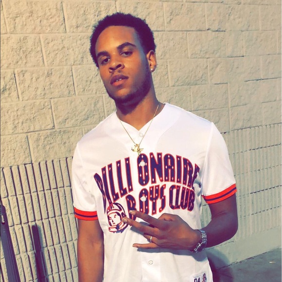 Profile Picture of Nigel Cox (@driptastic) on Poshmark