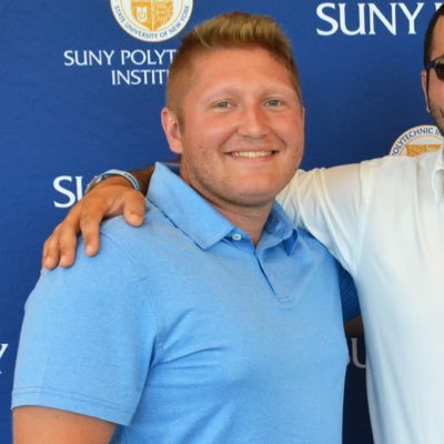 Profile Picture of Mike Aiello (@mikeao33) on Twitter