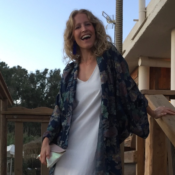 Alexis Geschke - Poshmark Profile Picture of Alexis Geschke (@restless_pvd) on Poshmark