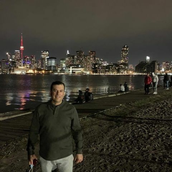 Profile Picture of Victor Zepeda (@victor_zepeda76) on Poshmark