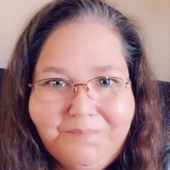 Profile Picture of Rhonda Marcin cowsert (@rcowsert) on Poshmark