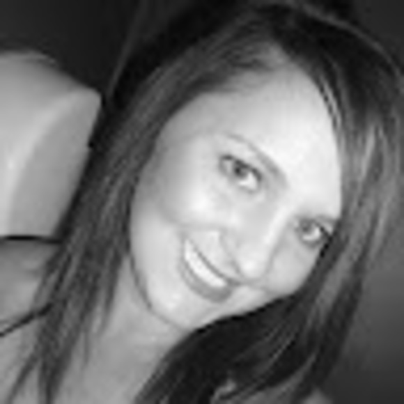 Profile Picture of Kayla Stubbs (@kaylastubbs28) on Poshmark