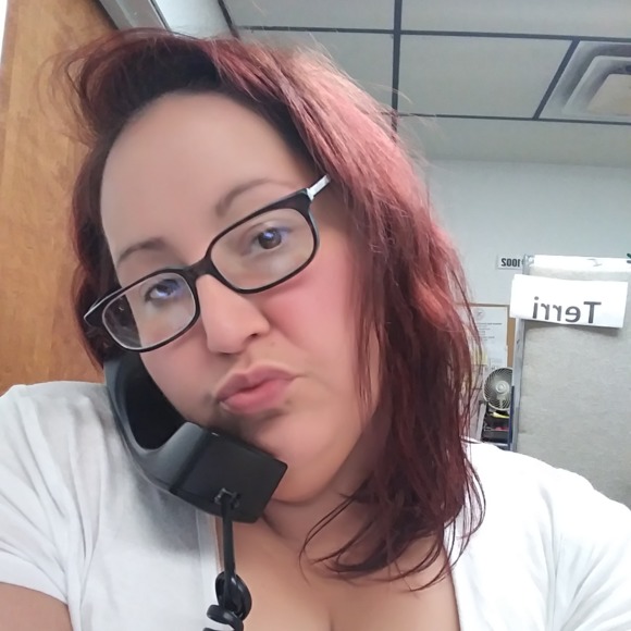 Profile Picture of Nancy Carpenter (@ncarpenter80) on Poshmark