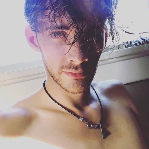 Profile Picture of Cody Daniels (@codydaniels91) on Poshmark
