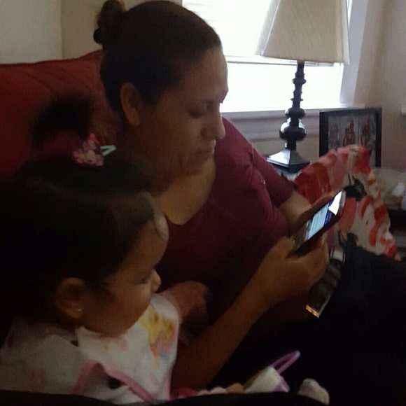 Profile Picture of Pamela Nevarez (@amilpas12) on Poshmark