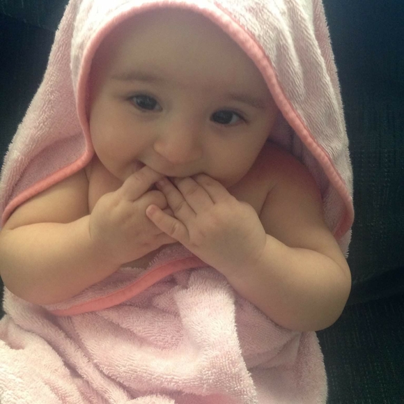 Profile Picture of Hajera Armaghan (@hajeraarmaghan) on Poshmark