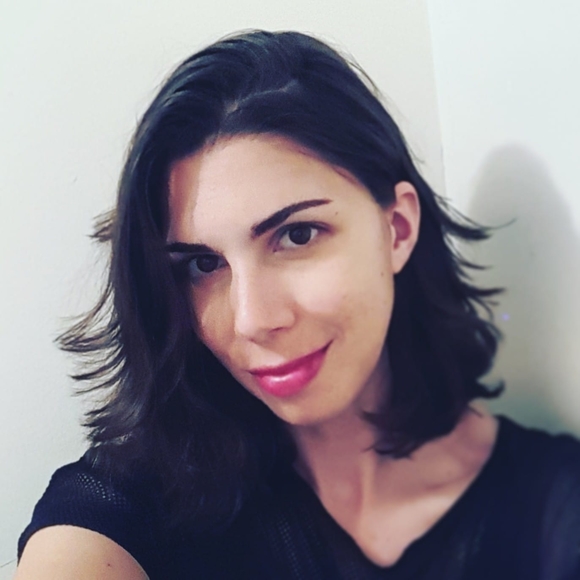 Profile Picture of Elise Lefteriou (@mseart) on Poshmark