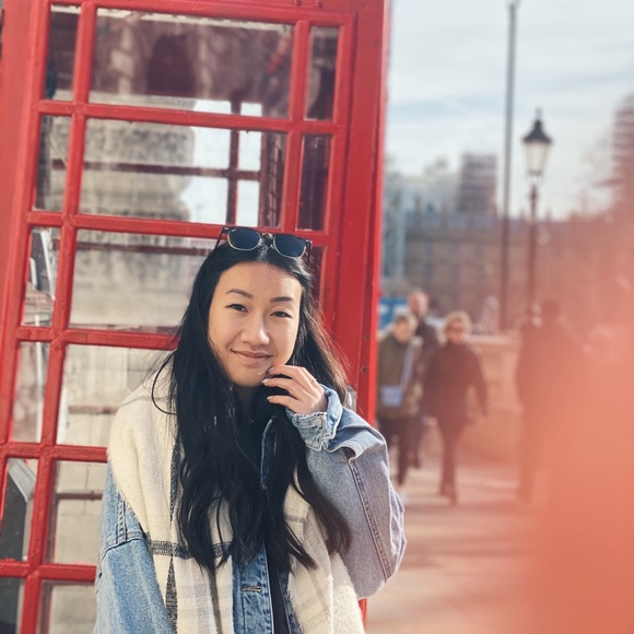 Profile Photo of Christina Pham (@_christinaphaam) on Poshmark