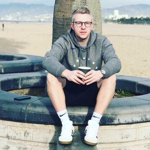 Profile Picture of Eric Berkowitz (@ericberk7) on Poshmark