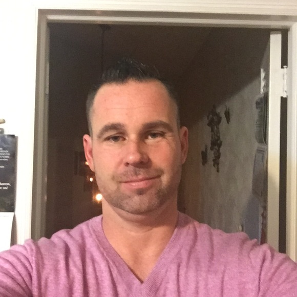 Profile Picture of Michael Maciolek (@mmaciolek) on Poshmark