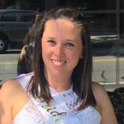 Profile Picture of Kate Mackey (@katemackey3) on Twitter