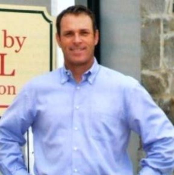 Profile Picture of Michael Maxwell (@michaelmaxwe438) on Poshmark