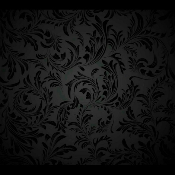 Profile Picture of Jamie Wallace (@jew79) on Poshmark