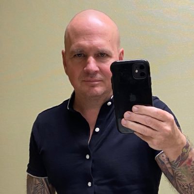 Profile Picture of David Roustio (@Obeseveggies) on Twitter