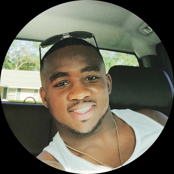 Profile Picture of Jonathan Hester (@jdhester22) on Poshmark