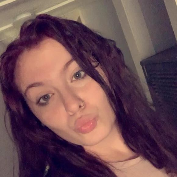 Profile Picture of Alexis Galusha (@lexiee_mayy) on Poshmark