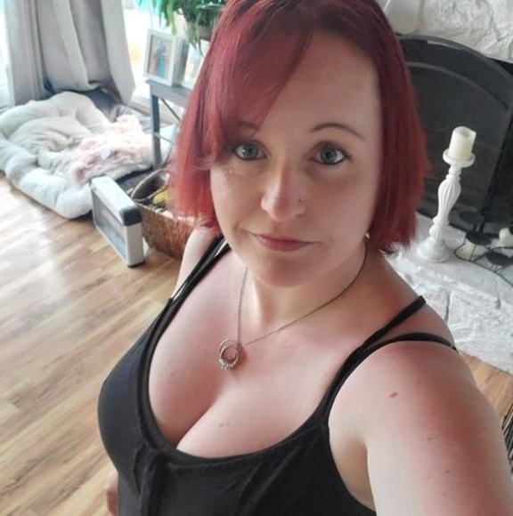 Profile Picture of Chrissy Frisbie (@chrissyfrisbie) on Poshmark