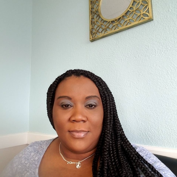 Profile Picture of Jenita Harris (@mississippimade) on Poshmark