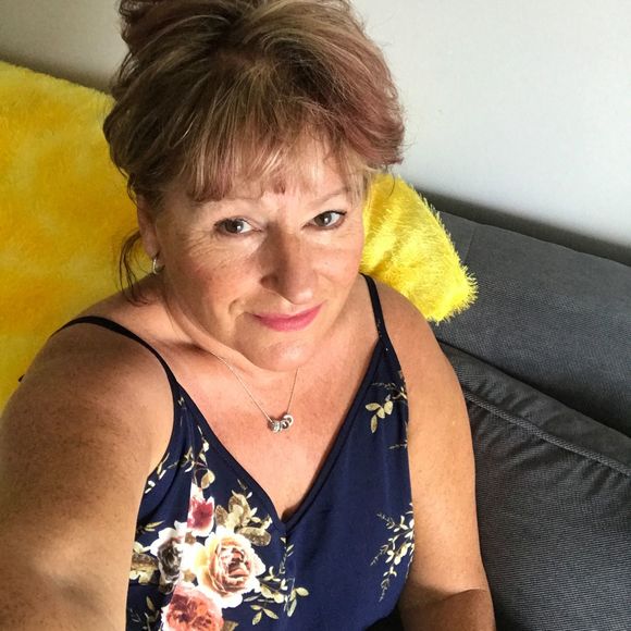 Profile Picture of Kim Roberts (@kimroberts254) on Poshmark
