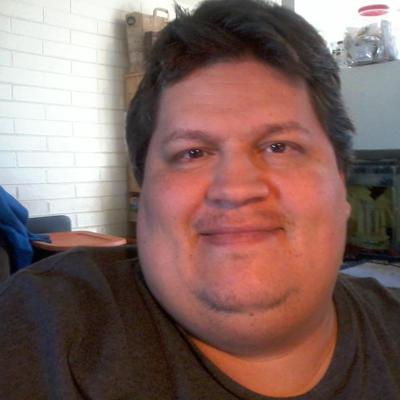 Profile Picture of Bill Gillum (@zombiebasher997) on Twitter