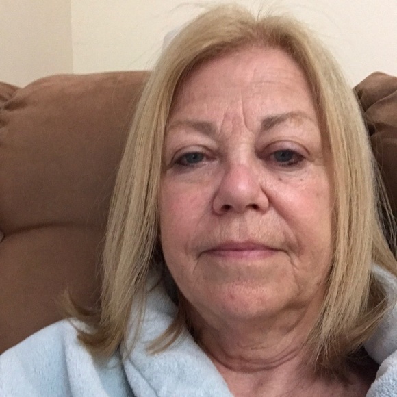 Profile Picture of Rhonda Rachlin (@rachlin1) on Poshmark