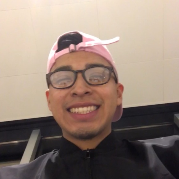 Profile Picture of Omar Francisco (@omarf) on Poshmark