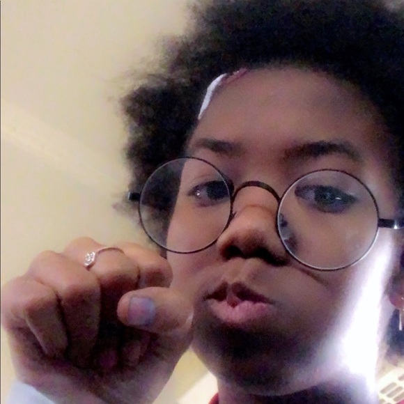 Profile Picture of Vincent Pierce (@vincentpierce) on Poshmark