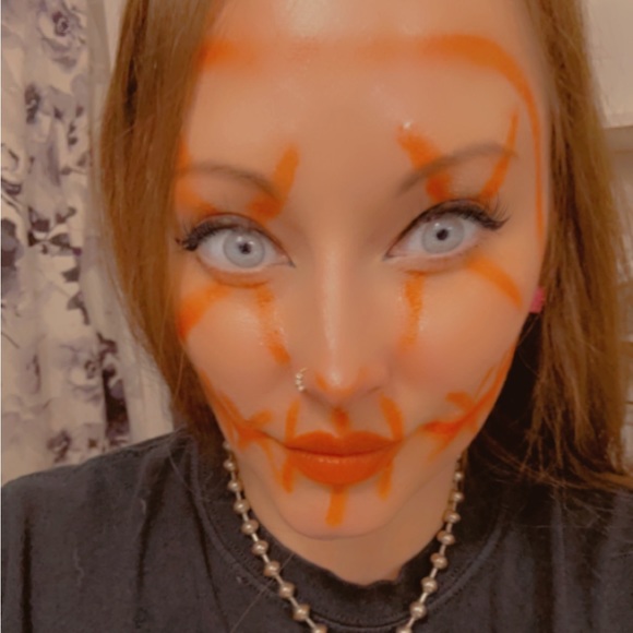 Shawna Noel - Poshmark Profile Picture of Shawna Noel (@shawnanoel569) on Poshmark