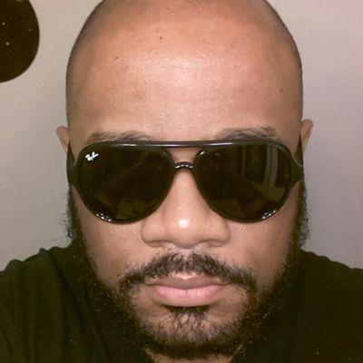 Profile Picture of Alexander Hubbard (@alexhubbard75) on Twitter