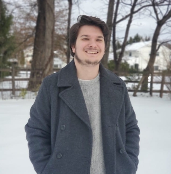 Profile Picture of Seth Gray (@se_th) on Poshmark