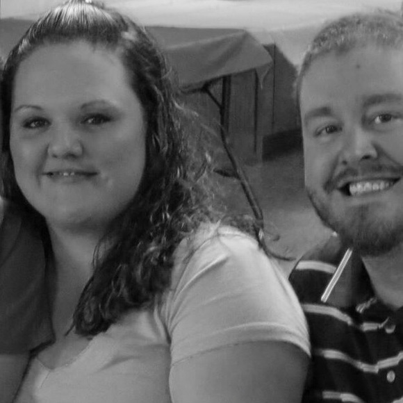 Profile Picture of Nicole Mantone (@nlm_) on Poshmark