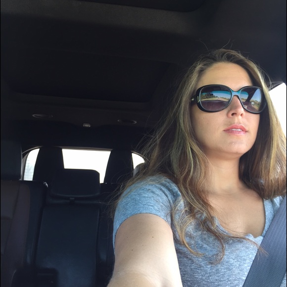 Profile Picture of Amy Kirby (@amykrby) on Poshmark