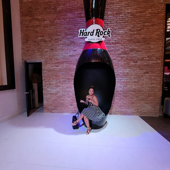 Profile Picture of Iris Pacheco (@irisyomarie) on Poshmark