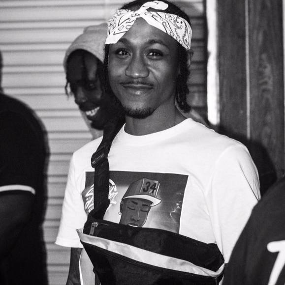 Profile Picture of Michael Rader (@mikerader504) on Poshmark