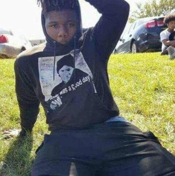 Profile Picture of Bms Tman (@bmstman) on Poshmark