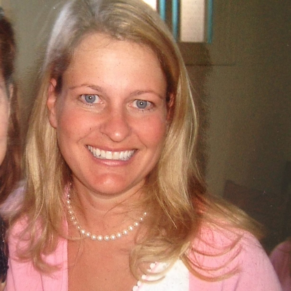 Profile Picture of Beth ann Cassidy (@loveoflilly) on Poshmark