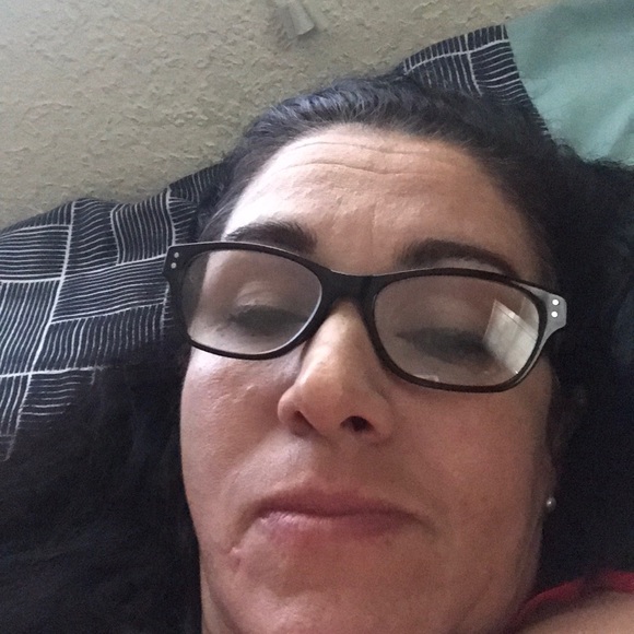 Profile Picture of Dora Botero (@dbotero2011) on Poshmark