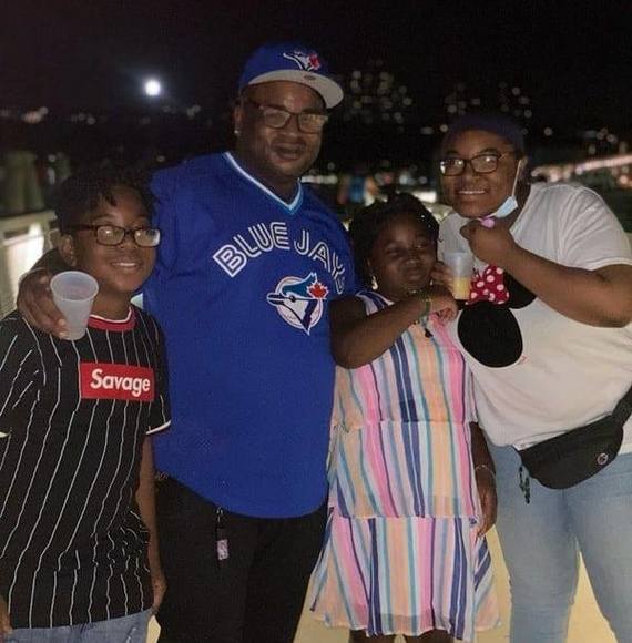 Profile Picture of James Davis (@peeper112) on Poshmark